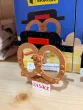 brixcool-magnet-bretzel