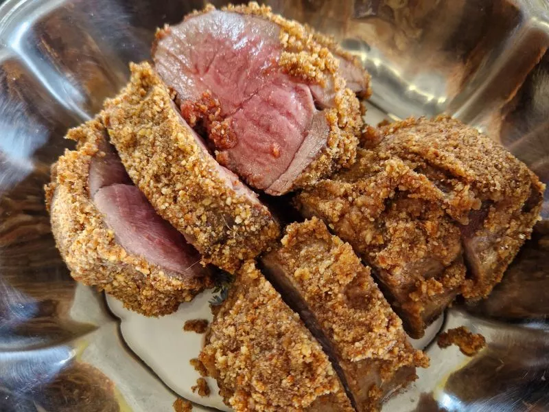 Filet de chevreuil en croûte de Bretzel