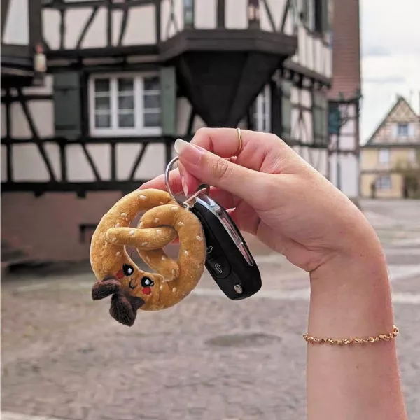 PORTE CLÉ PELUCHE BRETZEL